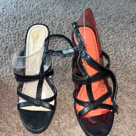 Nine West heels 7 1/2 - Picture 3 of 6